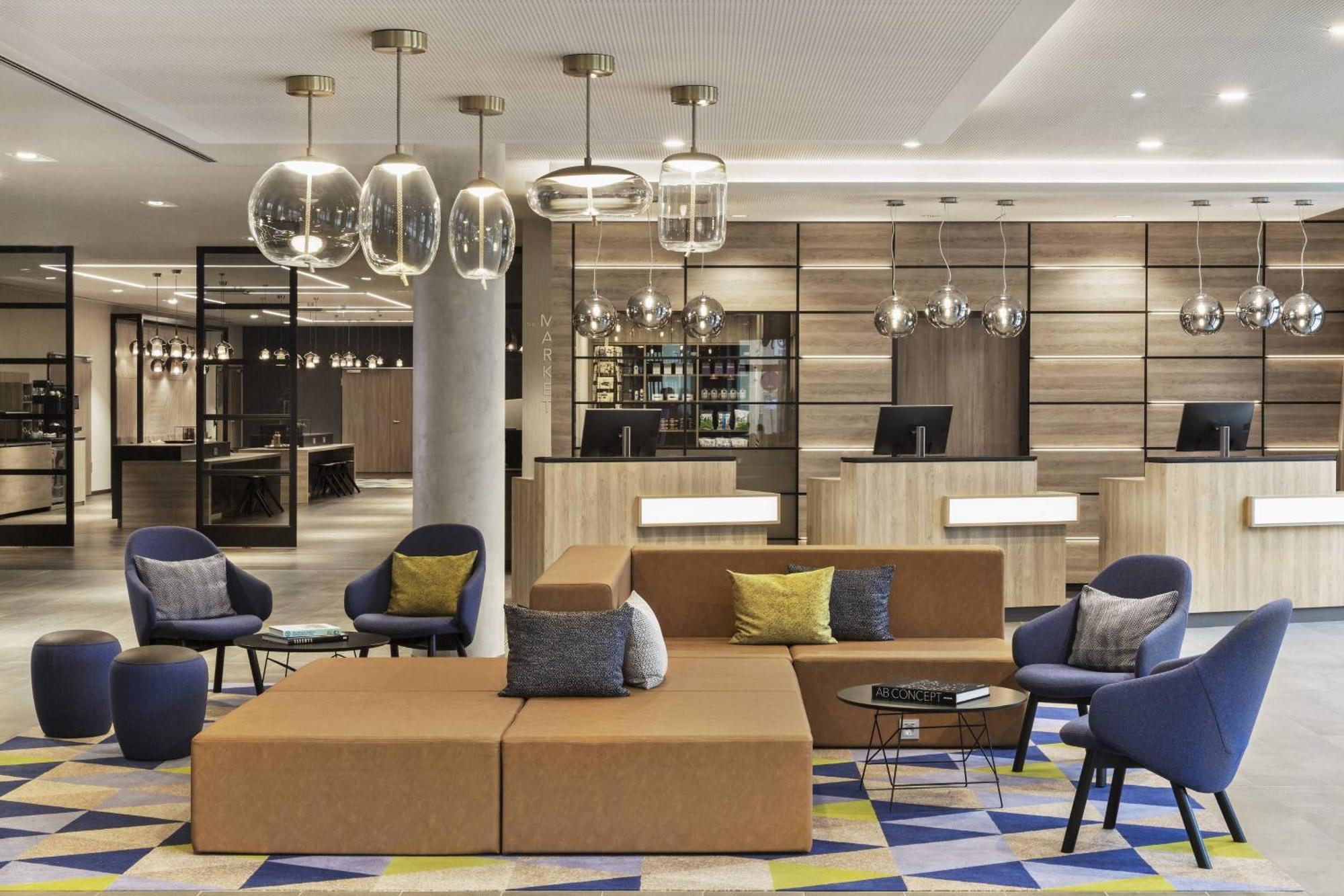 Courtyard By Marriott Hamburg City Exterior photo